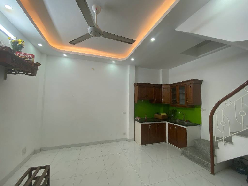 Bán nhà Lĩnh Nam - Nam Dư - Vĩnh Hưng nhỉnh 4 tỷ - 22m2 4 tầng - gần phố