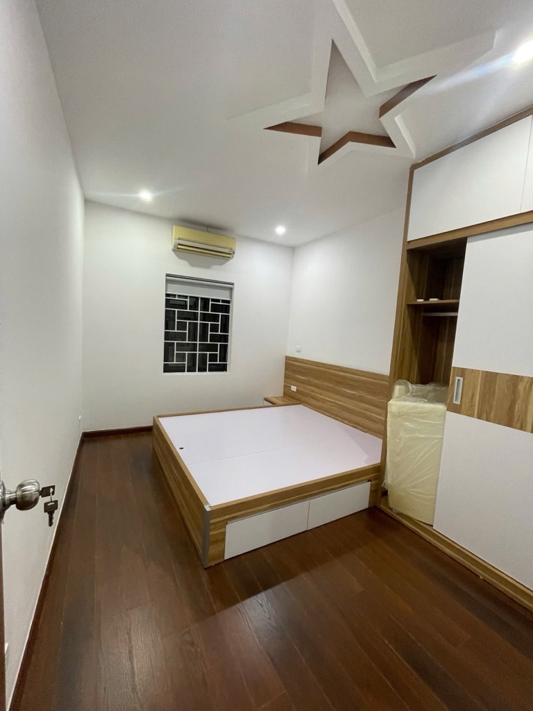 Bán nhà Nguyễn Ngọc Nại - diện tích 52.4m2 3 tầng - Ô tô 5 tạ lùi cửa - giá 16,15 tỷ