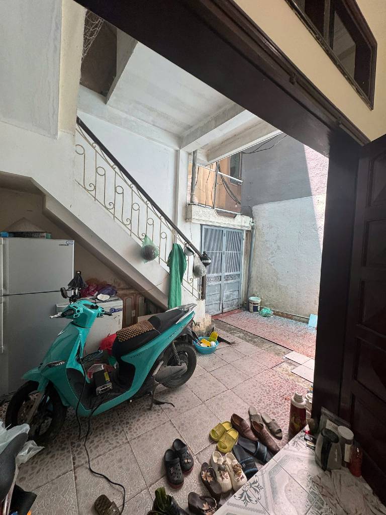 Bán nhà Hào Nam - diện tích 54m2 5 tầng - nhà đẹp hiếm có - giá 13,5 tỷ