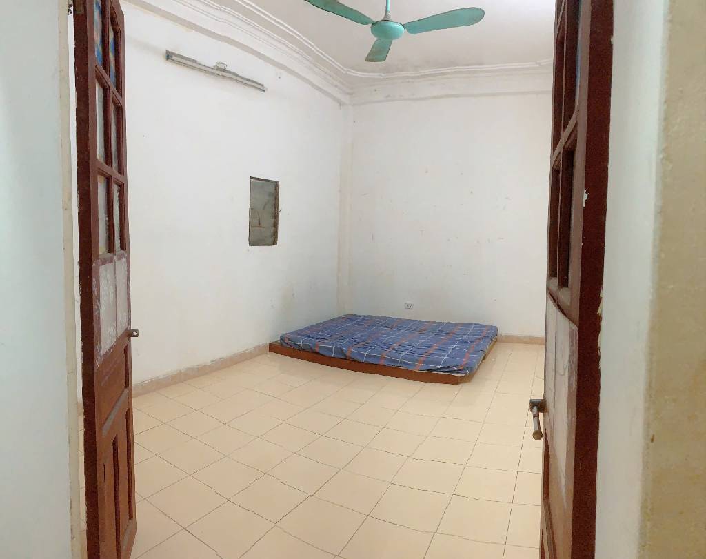 Bán nhà Hào Nam - diện tích 54m2 5 tầng - nhà đẹp hiếm có - giá 13,5 tỷ