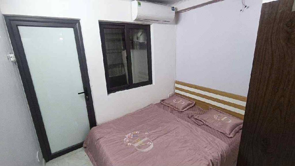 Bán nhà  Bùi Ngọc Dương - 42m2 - 2 mặt ngõ, ô tô đỗ cửa - giá gần 3 tỷ