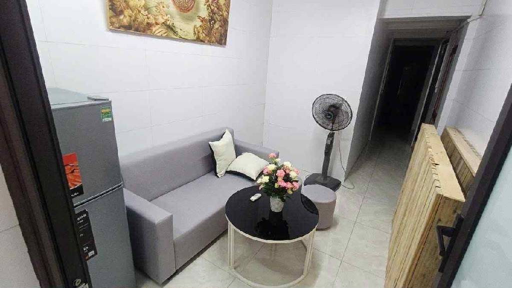 Bán nhà  Bùi Ngọc Dương - 42m2 - 2 mặt ngõ, ô tô đỗ cửa - giá gần 3 tỷ