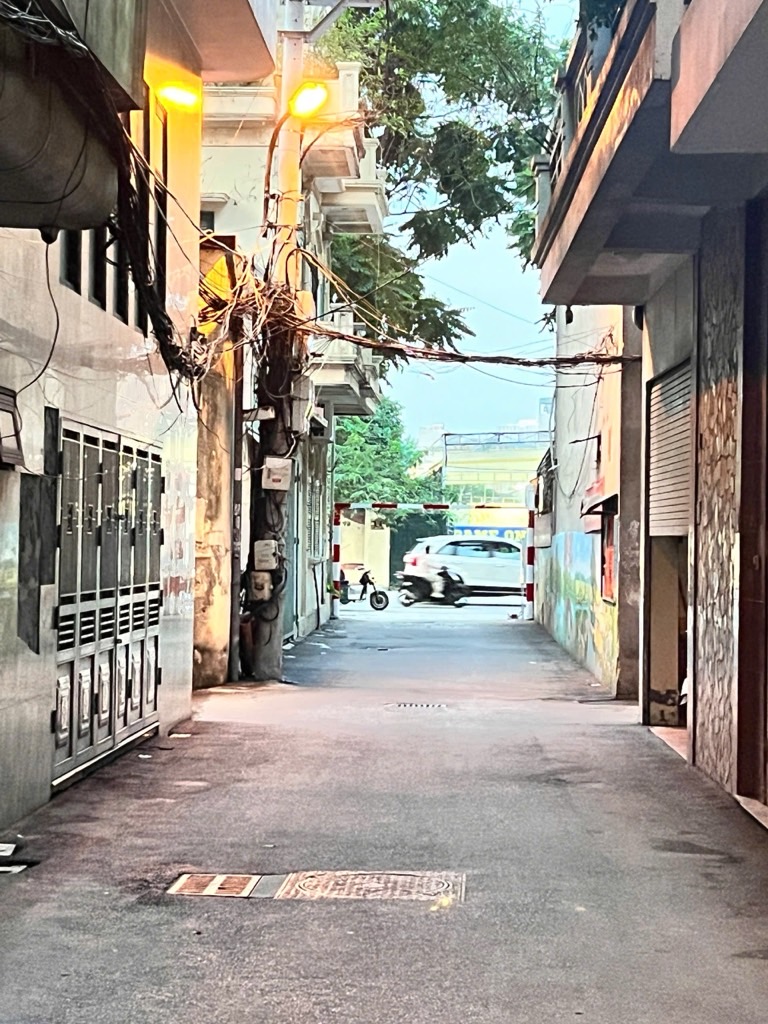 Bán nhà Lê Trọng Tấn - diện tích 67m2 7 tầng - Ô TÔ ĐỖ - giá 21 tỷ