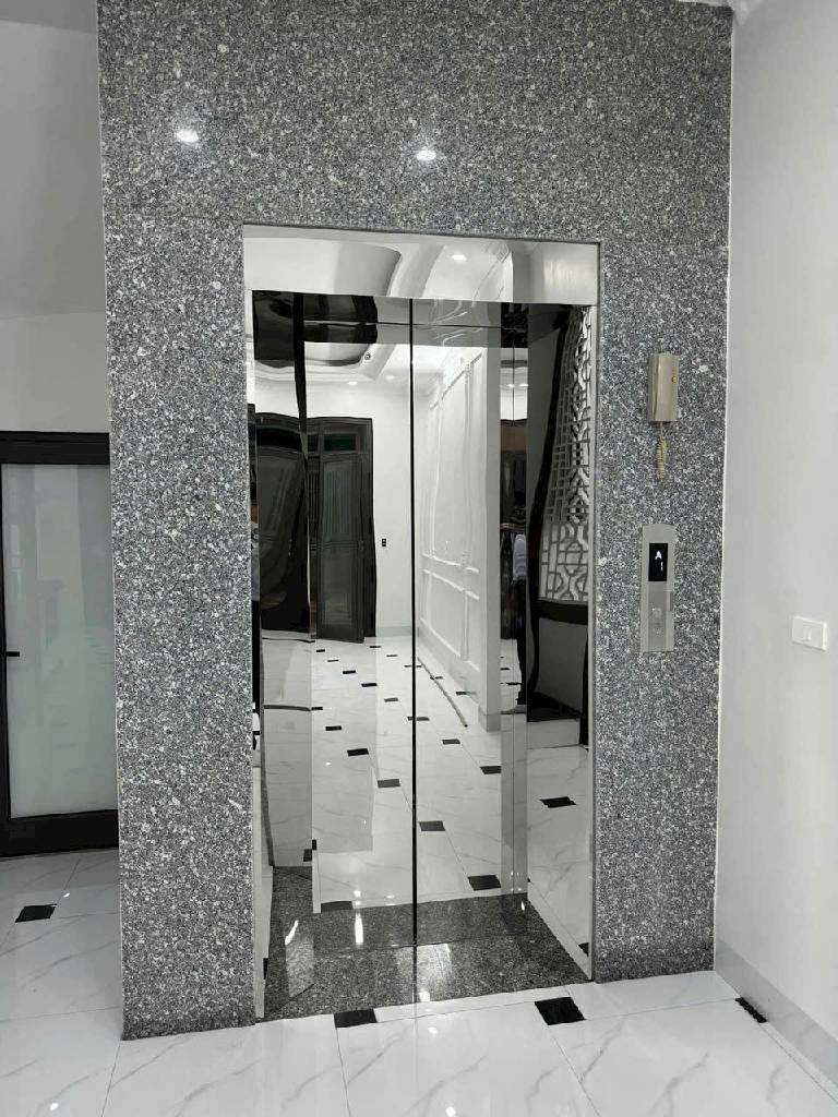 Bán nhà Đại La - Bạch Mai - Trần Đại Nghĩa - 5 tầng thang máy - gần phố, vị trí tiềm năng - nhỉnh 9 tỷ