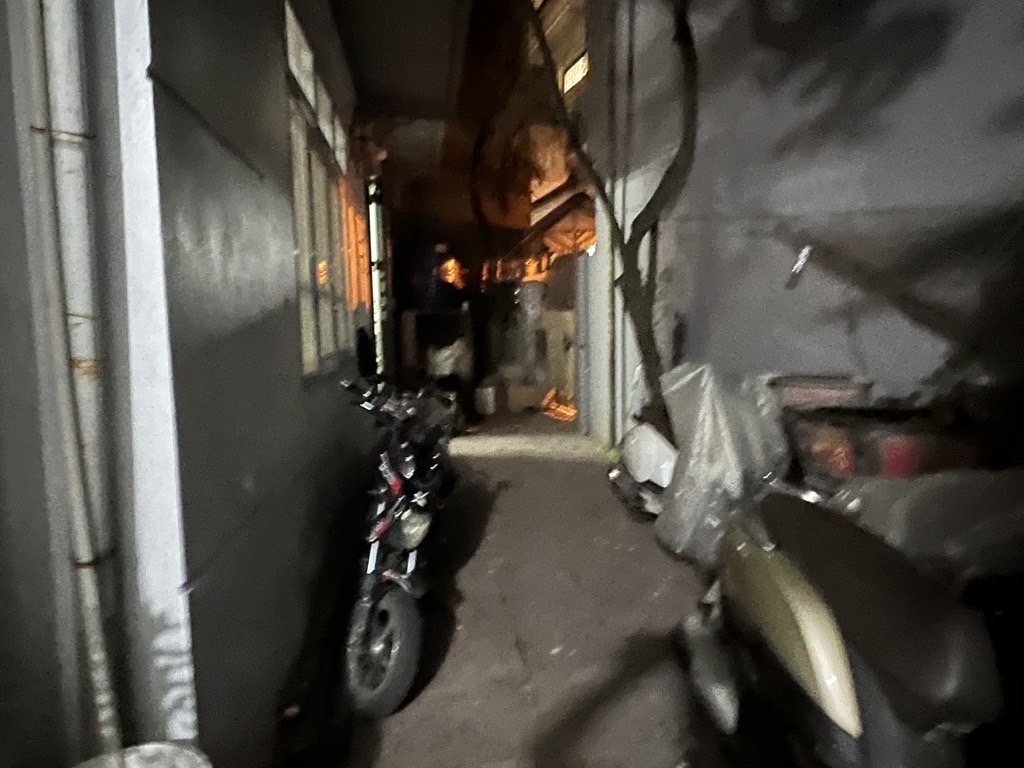 Bán nhà Trần Khát Chân - diện tích 51m2 2 tầng - Nhà thuộc trung tâm HBT, giao thông rất thuận tiện - giá 7,9 tỷ