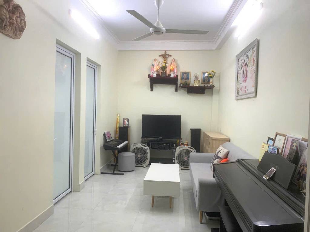 Bán nhà Hào Nam - diện tích 54m2 5 tầng - nhà đẹp hiếm có - giá 13,5 tỷ