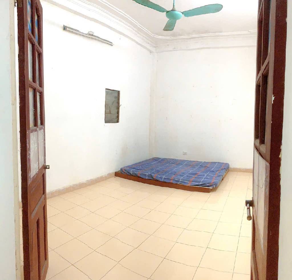 Bán nhà Hào Nam - diện tích 54m2 5 tầng - nhà đẹp hiếm có - giá 13,5 tỷ