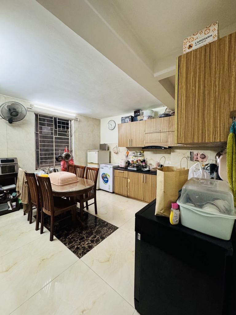 Bán nhà Kim Ngưu - diện tích 85m2 3 tầng - Mặt ngõ thông kinh doanh - giá 15,5 tỷ