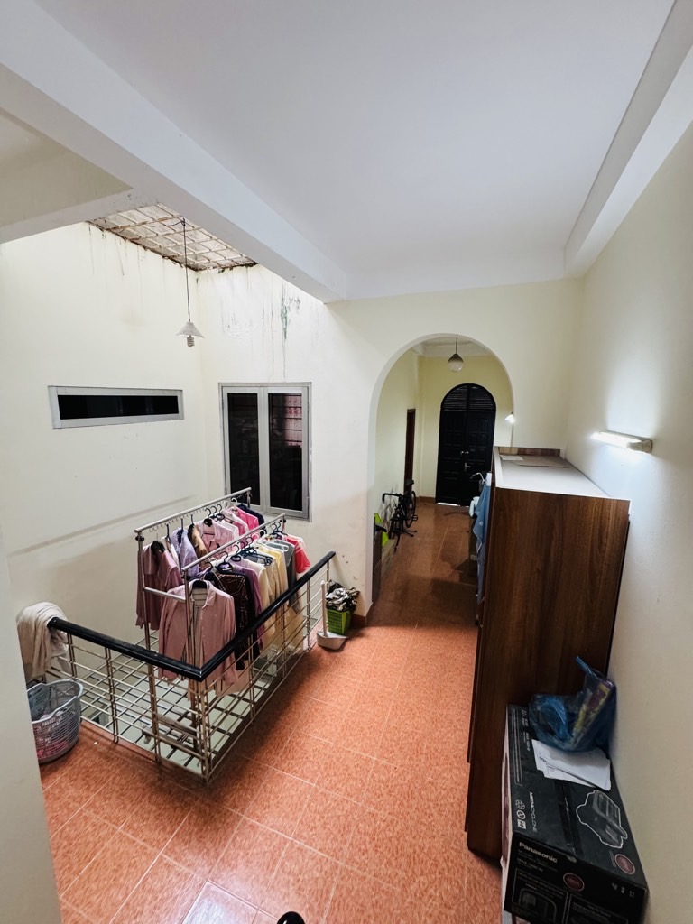 Bán nhà Kim Ngưu - diện tích 85m2 3 tầng - Mặt ngõ thông kinh doanh - giá 15,5 tỷ