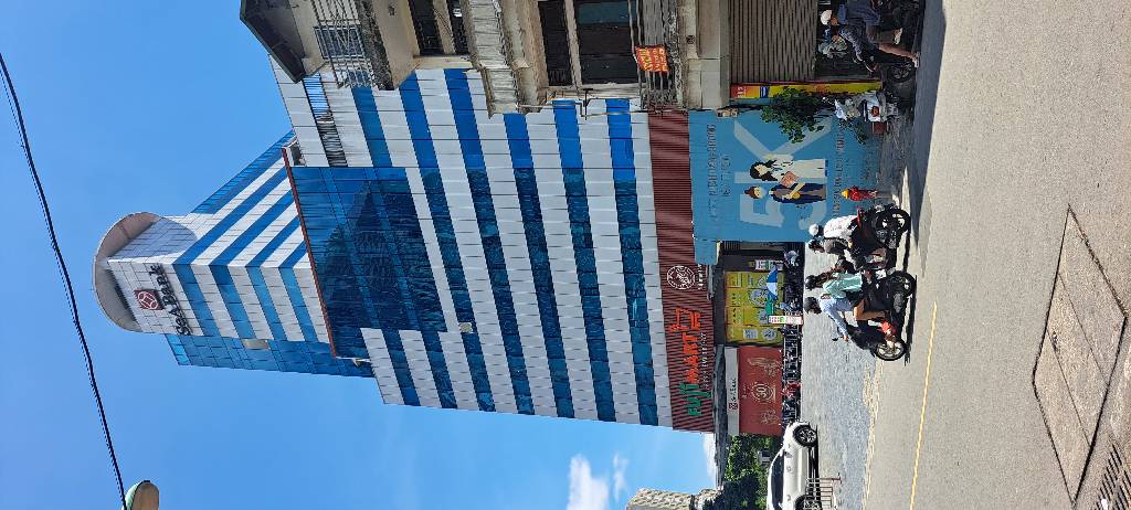 Bán nhà Thái Thịnh - diện tích 43.4m2 3 tầng - Mặt phố VIP - giá 23,2 tỷ