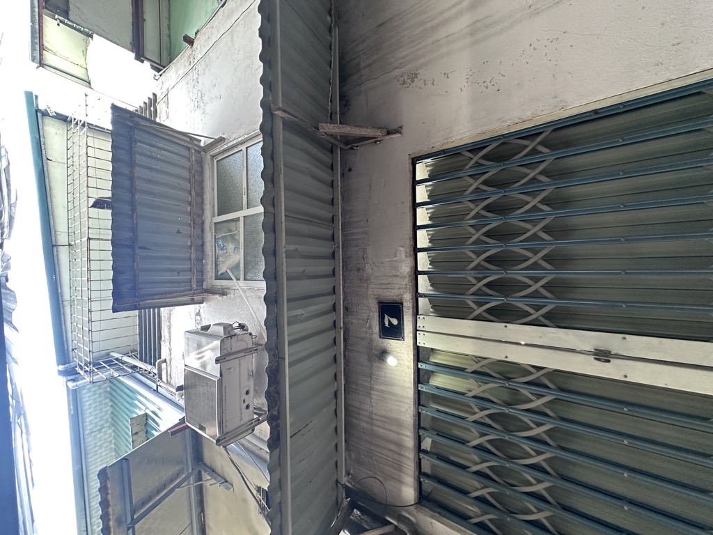 Bán nhà Vũ Hữu - diện tích 20m2 3 tầng - ba gác đỗ tận cửa - giá 1,5 tỷ