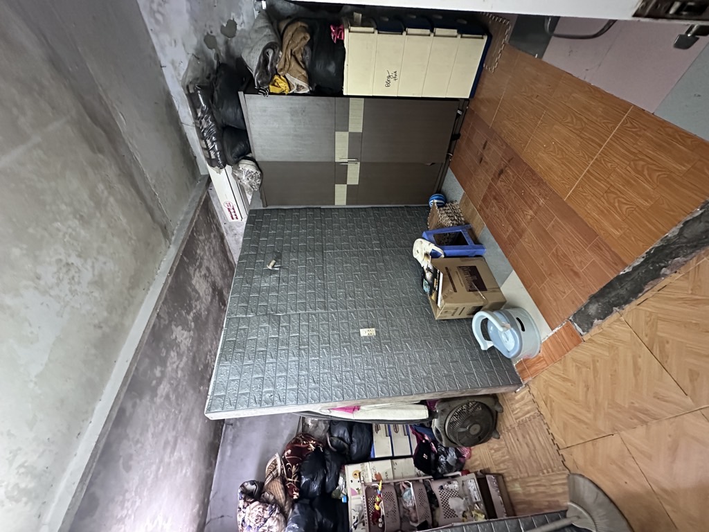 Bán nhà Vũ Hữu - diện tích 20m2 3 tầng - ba gác đỗ tận cửa - giá 1,5 tỷ