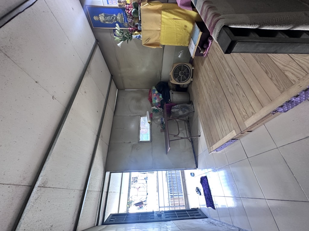 Bán nhà Vũ Hữu - diện tích 20m2 3 tầng - ba gác đỗ tận cửa - giá 1,5 tỷ