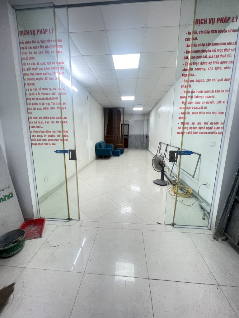 Bán nhà Cầu Dậu - diện tích 42m2 2 tầng - ô tô tránh - giá 2,2 tỷ