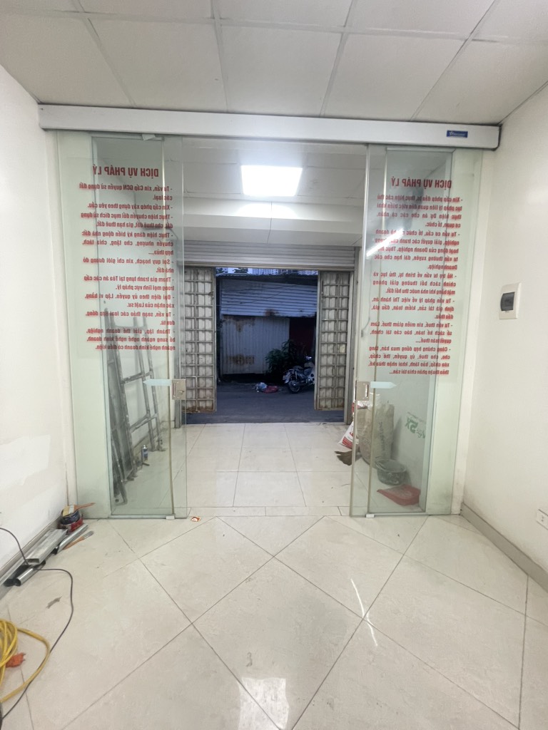 Bán nhà Cầu Dậu - diện tích 42m2 2 tầng - ô tô tránh - giá 2,2 tỷ