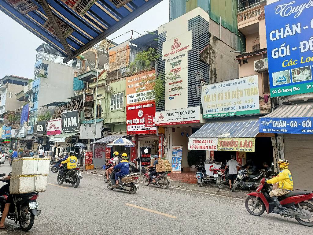 Bán nhà Trương Định - diện tích 59m2 4 tầng - Mặt phố kinh doanh - giá 22,5 tỷ