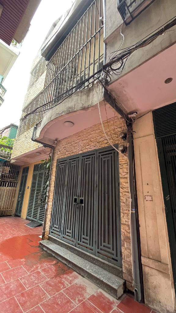 Bán nhà Nguyễn Chí Thanh - diện tích 47m2 2 tầng - Ô tô lùi cửa - giá 16,8 tỷ