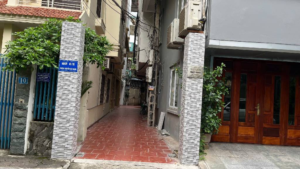 Bán nhà Nguyễn Chí Thanh - diện tích 47m2 2 tầng - Ô tô lùi cửa - giá 16,8 tỷ