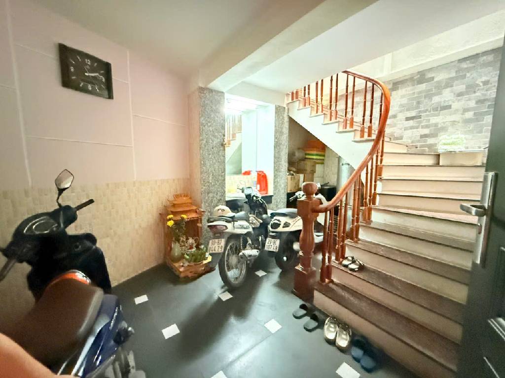 Bán nhà Vũ Trọng Phụng - diện tích 70m2 5 tầng - Lô góc, ô tô vào nhà - giá 23,5 tỷ