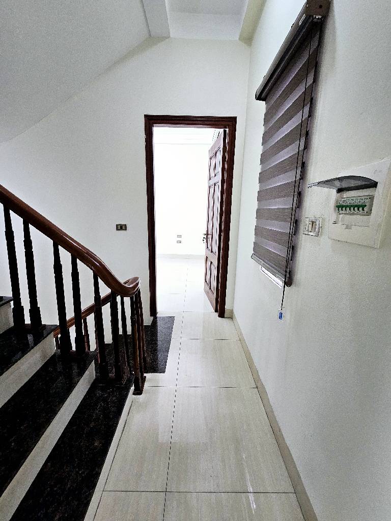 Bán nhà Ngũ Nhạc - diện tích 42m2 5 tầng - Mặt phố kinh doanh sầm uất - giá 13,8 tỷ