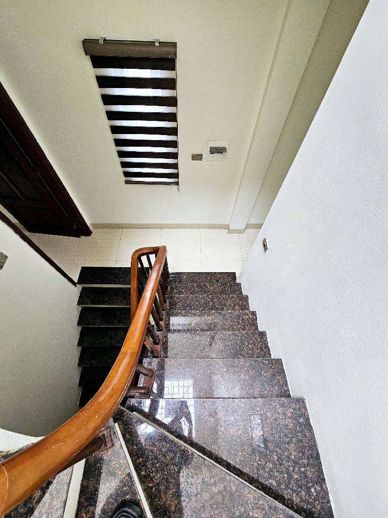 Bán nhà Ngũ Nhạc - diện tích 42m2 5 tầng - Mặt phố kinh doanh sầm uất - giá 13,8 tỷ