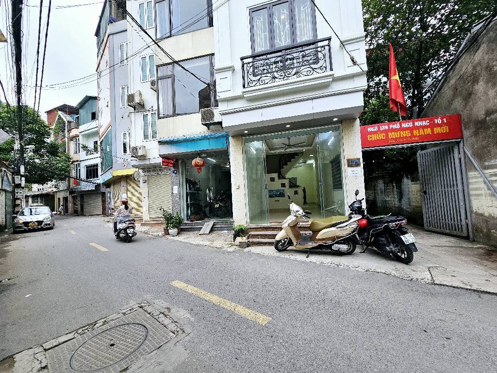 Bán nhà Ngũ Nhạc - diện tích 42m2 5 tầng - Mặt phố kinh doanh sầm uất - giá 13,8 tỷ