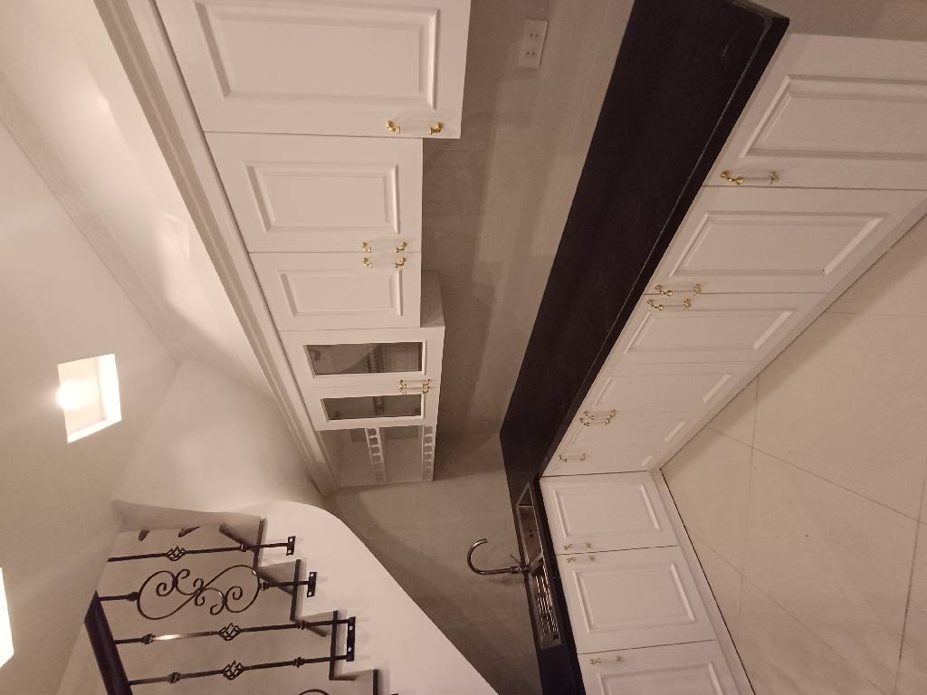 Bán nhà Cát Linh - diện tích 21m2 3 tầng - Nhà mới đẹp, ngõ đẹp - giá 5,8 tỷ