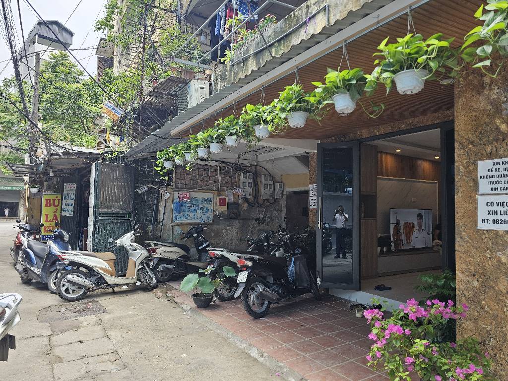 Bán nhà Dương Văn Bé - diện tích 40,6m2 1 tầng - Nhà tập thể, đủ công năng - giá 8,6 tỷ