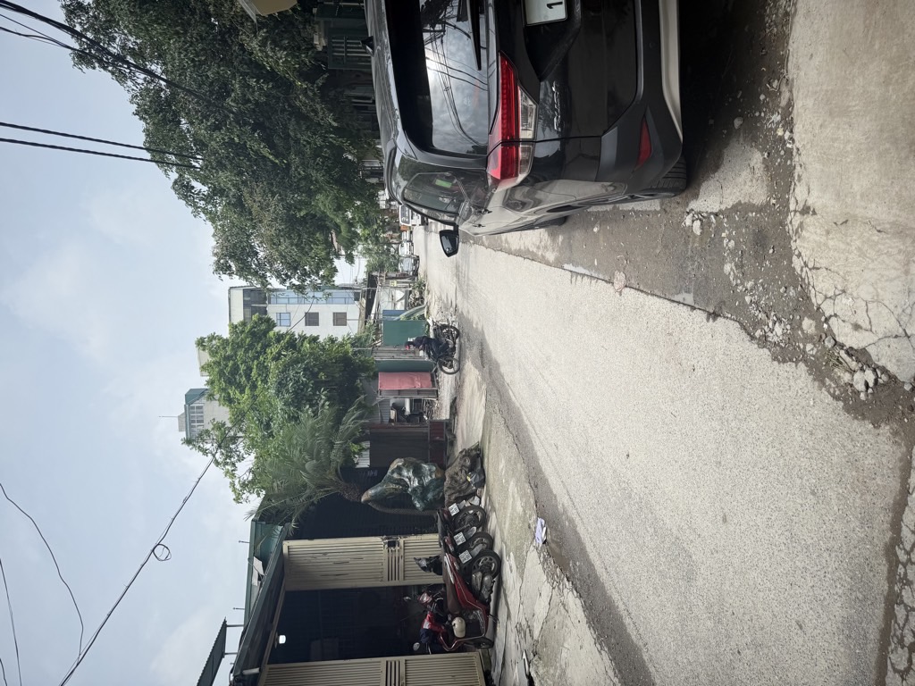 Bán nhà Giải Phóng - diện tích 48m2 5 tầng - vị trí Vàng giữa bến xe Nước Ngầm, bến xe Giáp Bát - giá 10,5 tỷ