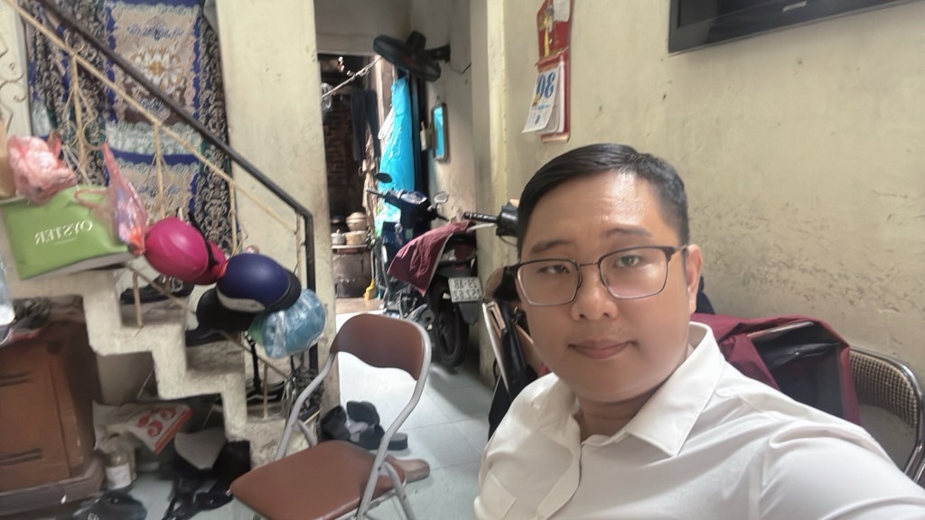 Bán nhà Nguyễn Cao - diện tích 42.7m2 3 tầng - Ô tô cách nhà 10 mét - giá 13,2 tỷ