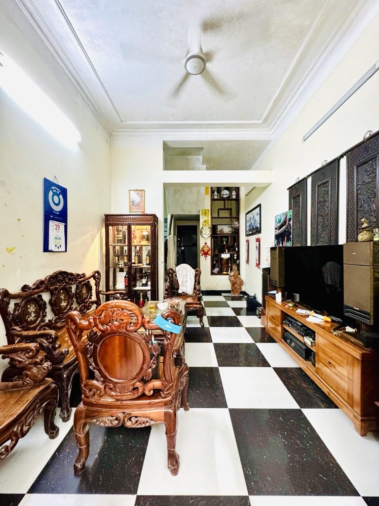 Bán nhà Kim Ngưu - diện tích 54m2 4 tầng - Mặt ngõ thông, nhiều tiện ích - giá 10,6 tỷ