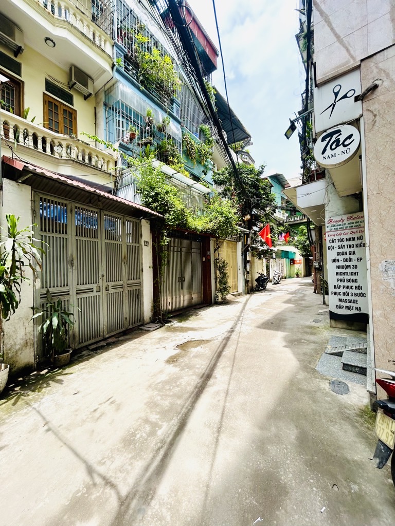 Bán nhà Kim Ngưu - diện tích 54m2 4 tầng - Mặt ngõ thông, nhiều tiện ích - giá 10,6 tỷ