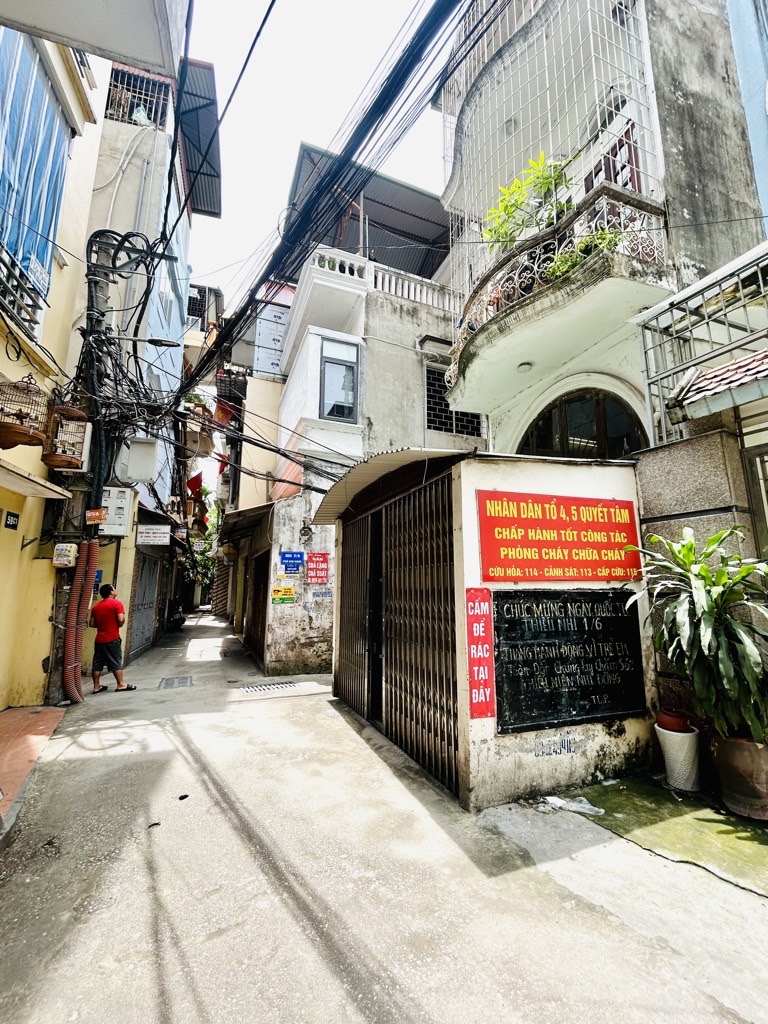 Bán nhà Kim Ngưu - diện tích 54m2 4 tầng - Mặt ngõ thông, nhiều tiện ích - giá 10,6 tỷ