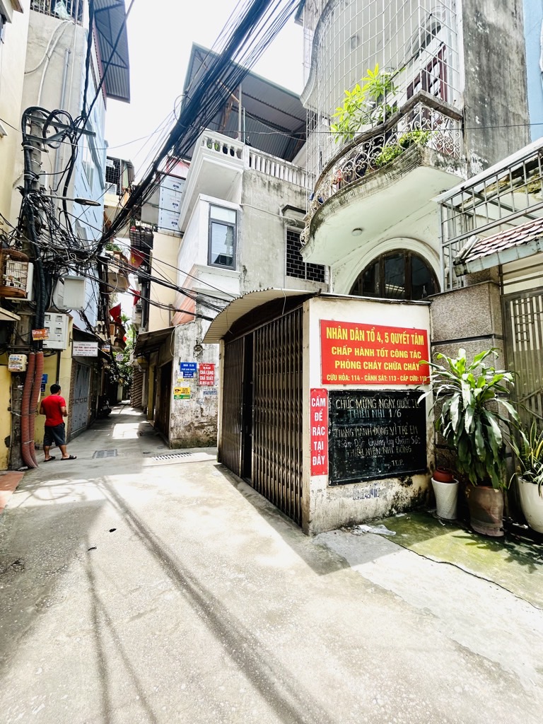 Bán nhà Kim Ngưu - diện tích 54m2 4 tầng - Mặt ngõ thông, nhiều tiện ích - giá 10,6 tỷ