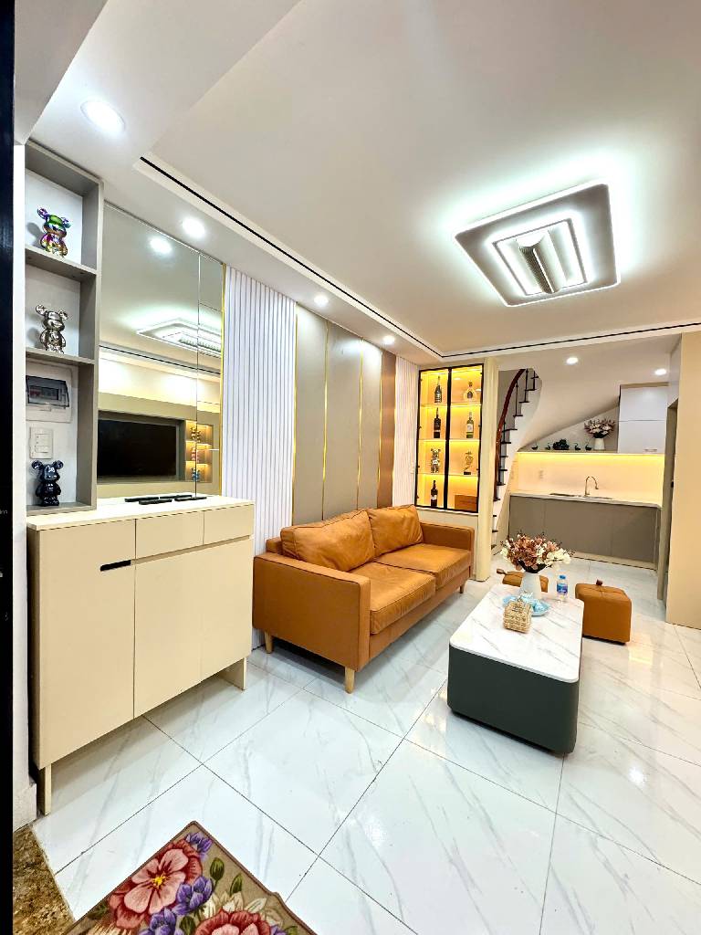 Bán nhà Khâm Thiên - Xã Đàn - Lê Duẩn - 24.7m2 4 tầng - gần phố - giá 5,85 tỷ