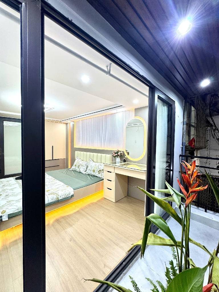Bán nhà Khâm Thiên - Xã Đàn - Lê Duẩn - 24.7m2 4 tầng - gần phố - giá 5,85 tỷ