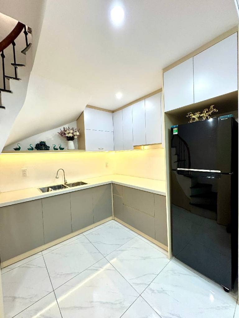 Bán nhà Khâm Thiên - Xã Đàn - Lê Duẩn - 24.7m2 4 tầng - gần phố - giá 5,85 tỷ