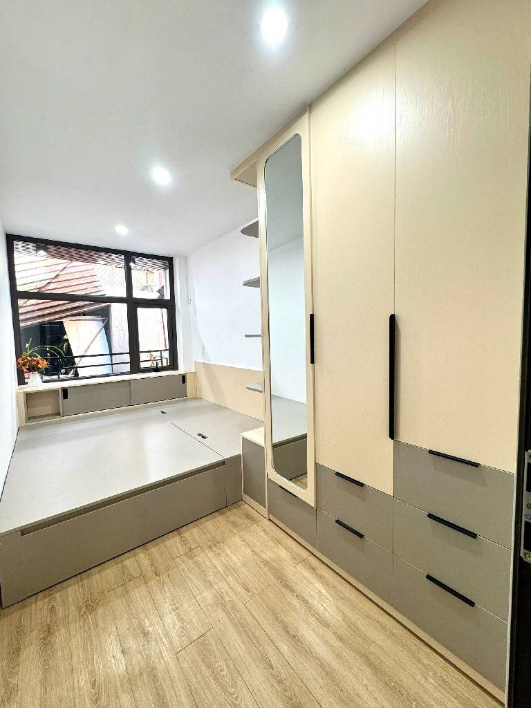 Bán nhà Khâm Thiên - Xã Đàn - Lê Duẩn - 24.7m2 4 tầng - gần phố - giá 5,85 tỷ