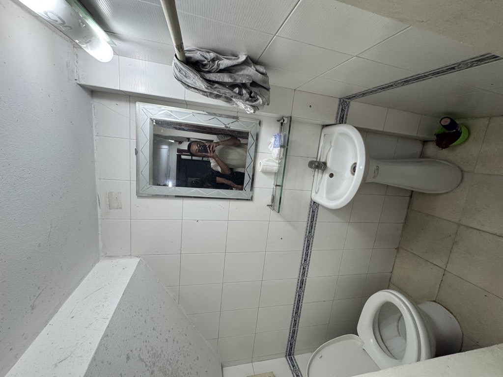 Bán nhà Hoàng Mai - diện tích 32,3m2 5 tầng - Đầu ngõ 169 Hoàng Mai - giá 7,2 tỷ