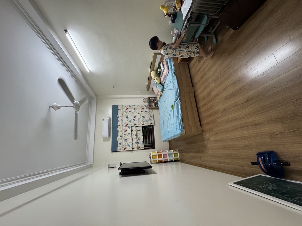 Bán nhà Hoàng Mai - diện tích 32,3m2 5 tầng - Đầu ngõ 169 Hoàng Mai - giá 7,2 tỷ