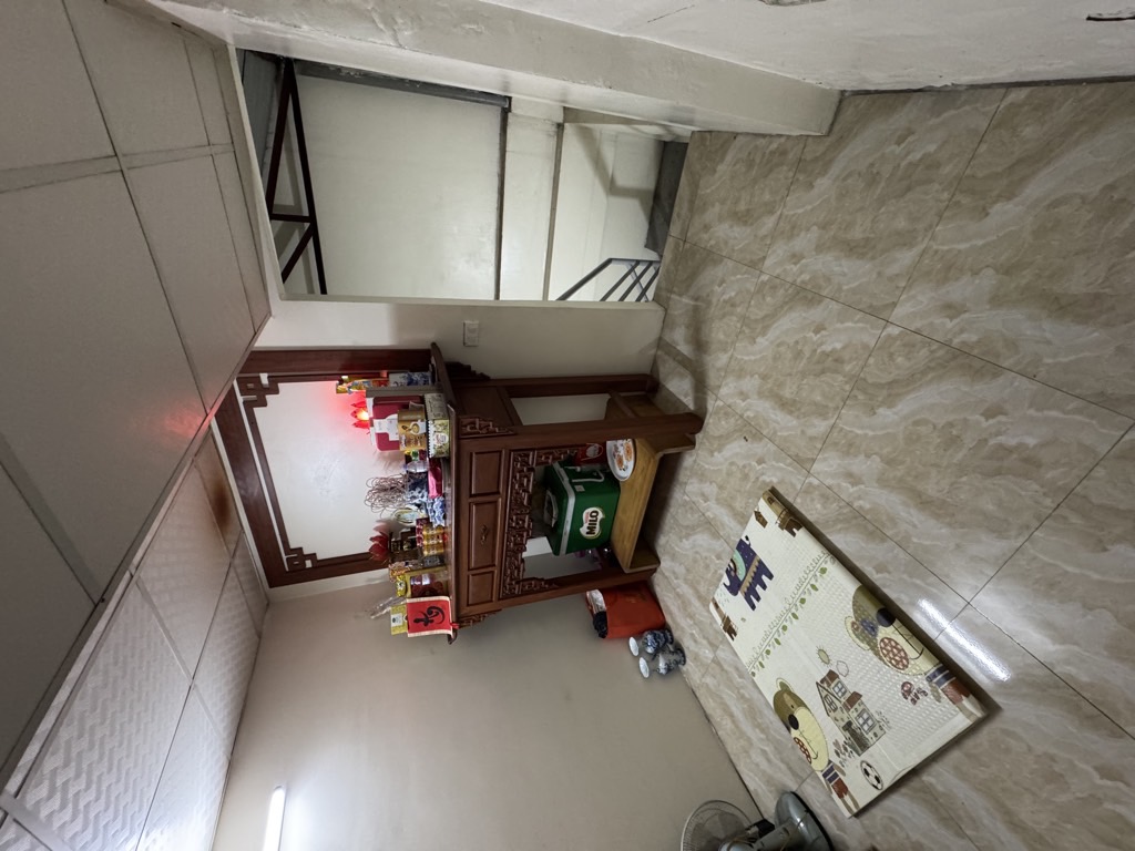 Bán nhà Hoàng Mai - diện tích 32,3m2 5 tầng - Đầu ngõ 169 Hoàng Mai - giá 7,2 tỷ