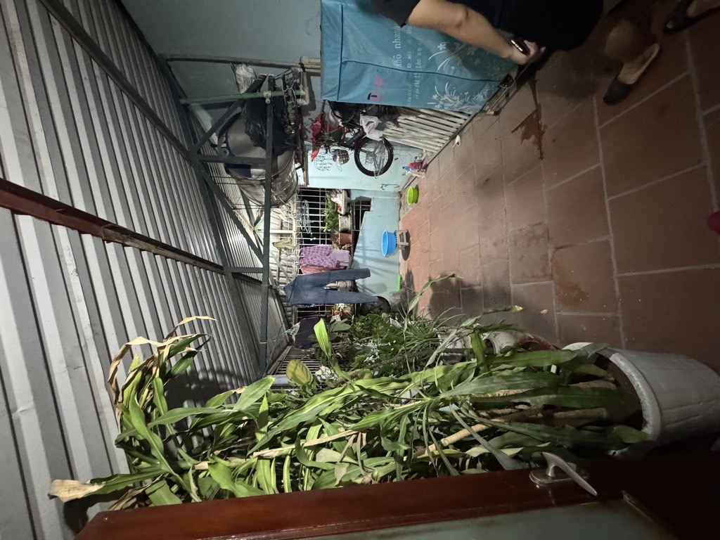 Bán nhà Hoàng Mai - diện tích 32,3m2 5 tầng - Đầu ngõ 169 Hoàng Mai - giá 7,2 tỷ