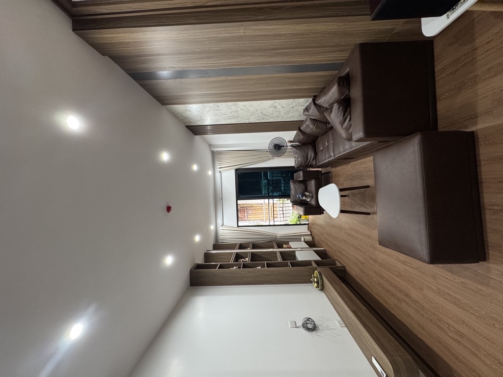 Bán nhà Yên Lãng - Hoàng Cầu - Thái Hà, 53m2 x 6 tầngm MT3.5, ĐN, 20 bước chân ra mặt phố