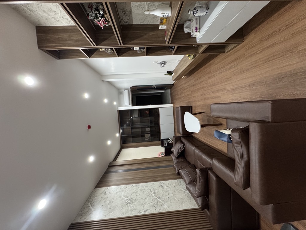 Bán nhà Yên Lãng - Hoàng Cầu - Thái Hà, 53m2 x 6 tầngm MT3.5, ĐN, 20 bước chân ra mặt phố