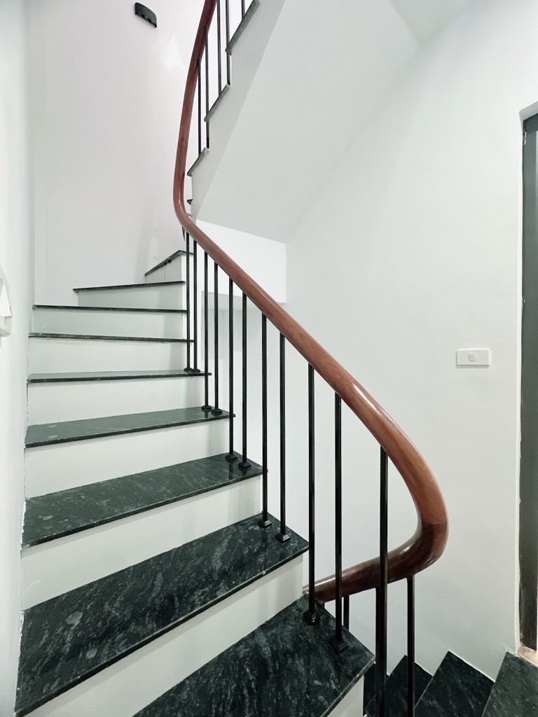 Bán nhà  Bạch Mai - Đại La - Minh Khai  - 33m2 4 tầng - dòng tiền cho thuê ổn định - giá nhỉnh 7 tỷ
