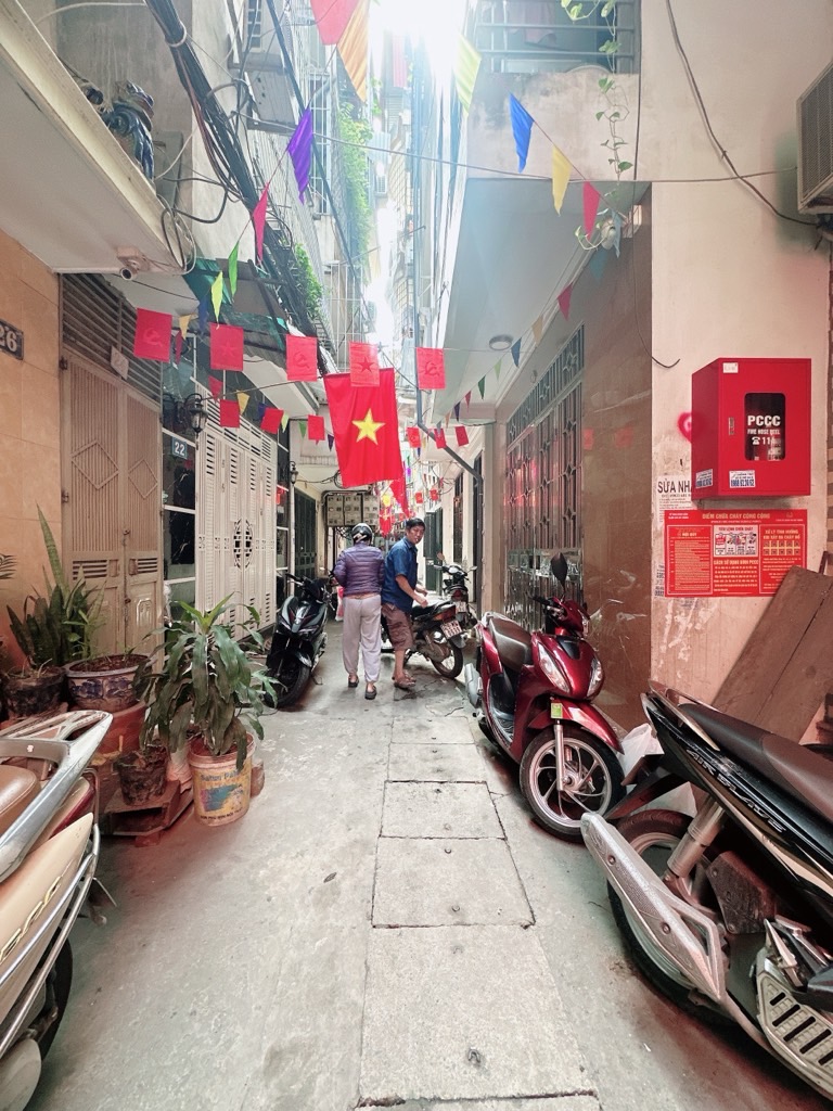 Bán nhà  Bạch Mai - Đại La - Minh Khai  - 33m2 4 tầng - dòng tiền cho thuê ổn định - giá nhỉnh 7 tỷ