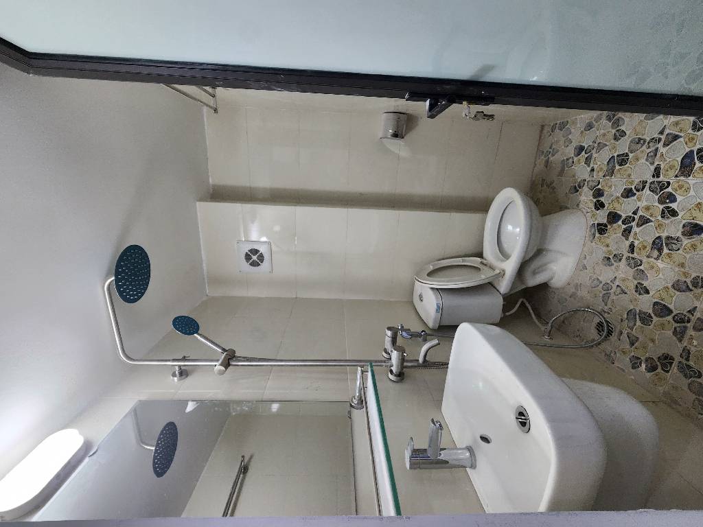 Bán nhà Khương Trung - diện tích 77m2 6 tầng - GẦN ÔTÔ - THANG MÁY - NHÀ ĐẸP - giá 15 tỷ