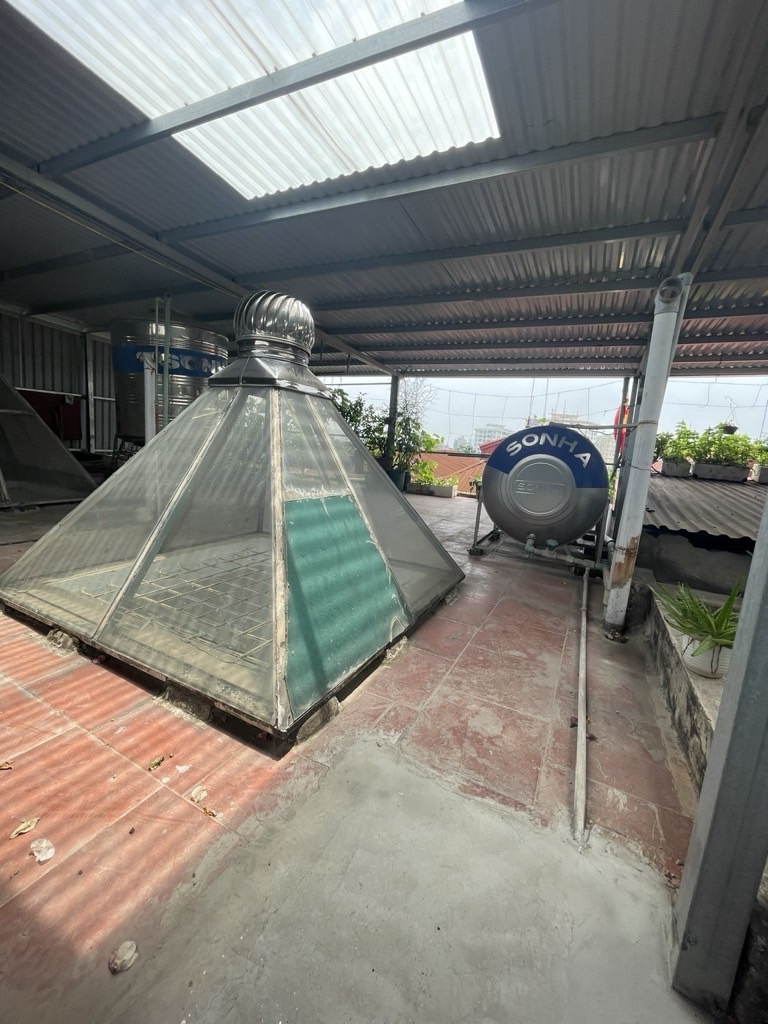 Bán nhà Giải Phóng - diện tích 48m2 5 tầng - vị trí Vàng giữa bến xe Nước Ngầm, bến xe Giáp Bát - giá 10,5 tỷ