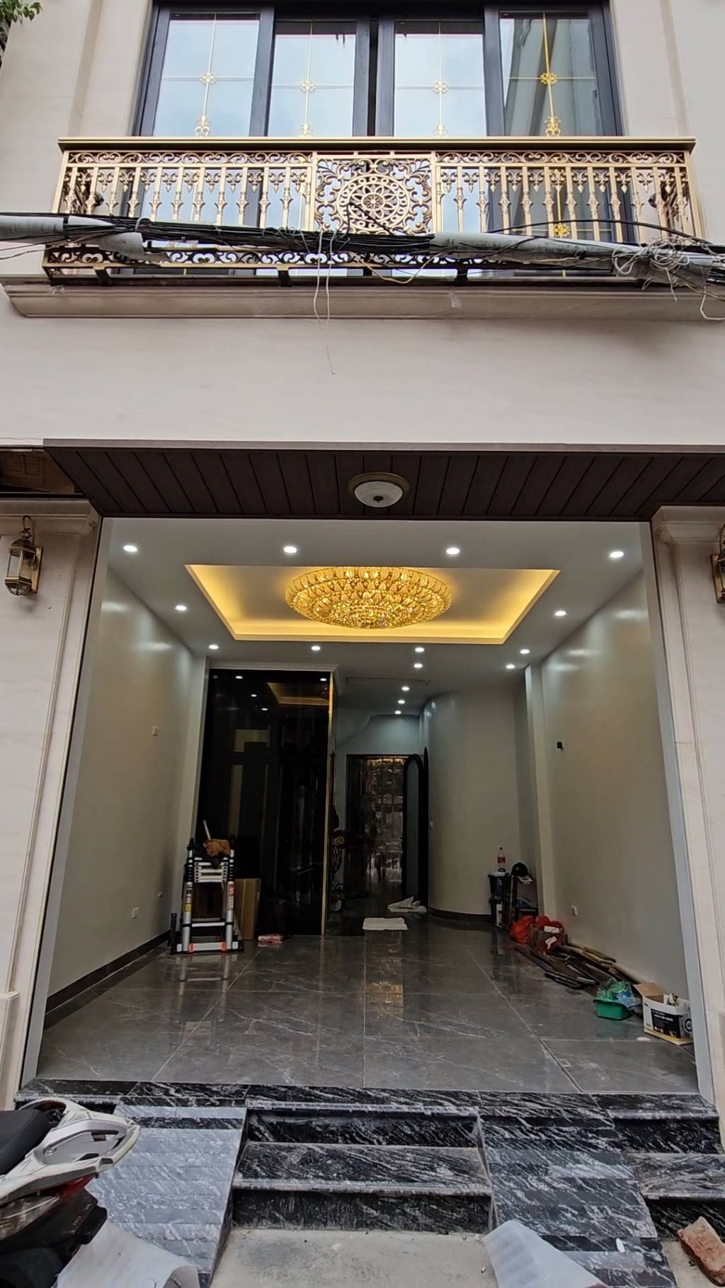 Bán nhà Hồng Mai - diện tích 34,9m2 6 tầng - Ô TÔ TRÁNH - giá 16,8 tỷ