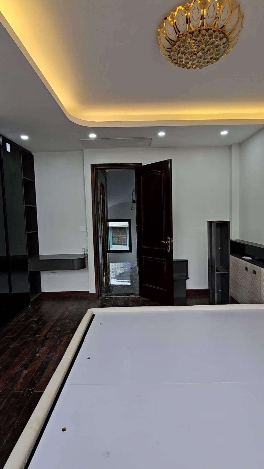 Bán nhà Hồng Mai - diện tích 34,9m2 6 tầng - Ô TÔ TRÁNH - giá 16,8 tỷ